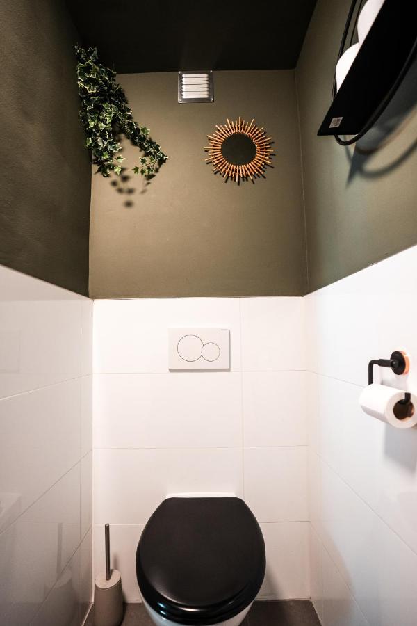 The Lion King - 6 Person Linked Apartment With Roof Terrace Groningen Eksteriør bilde
